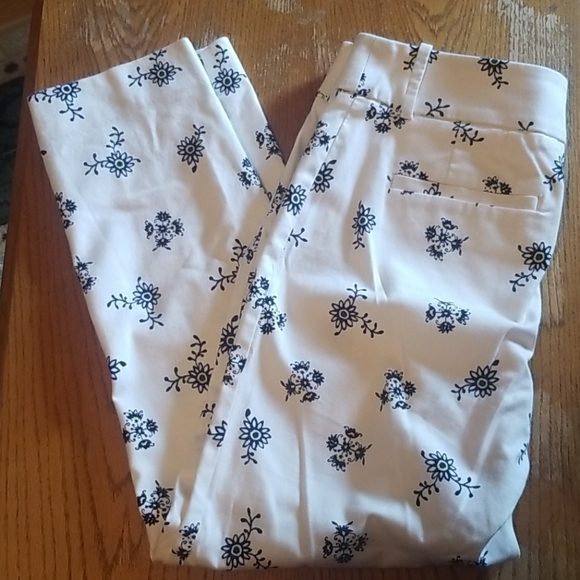 Loft Ivory Black Yellow Floral Julie Crop Pants 0 - Picture 4 of 6